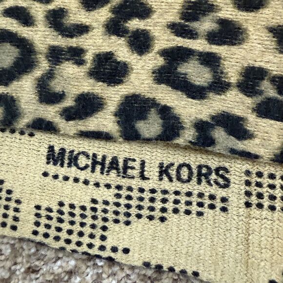 Michael Kors Leopard Print Round Scarf Infinity - Picture 3 of 8